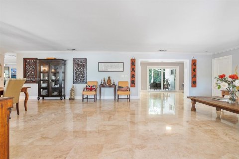 Villa ou maison à vendre à South Miami, Floride: 4 chambres, 257.99 m2 № 1931406 - photo 7