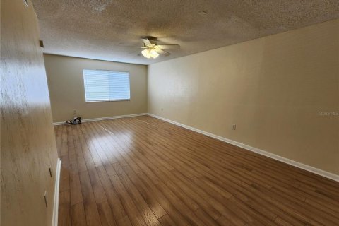 Condominio en alquiler en Gainesville, Florida, 3 dormitorios, 128.58 m2 № 2151262 - foto 16