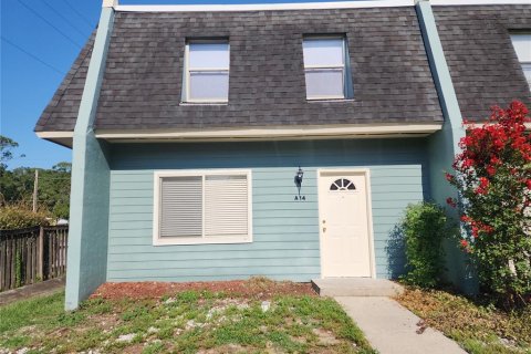 Condominio en Gainesville, Florida, 3 dormitorios № 2151262