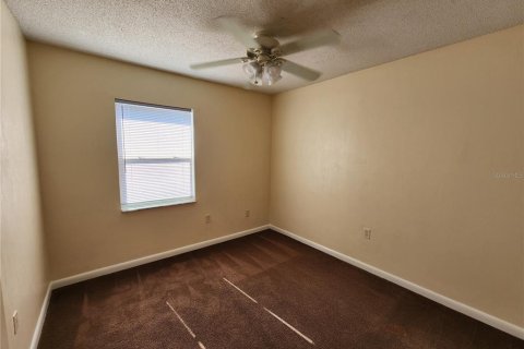 Condominio en alquiler en Gainesville, Florida, 3 dormitorios, 128.58 m2 № 2151262 - foto 24