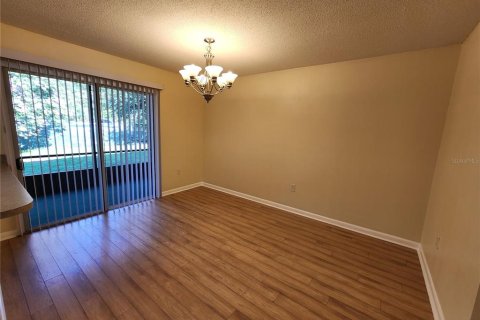 Condominio en alquiler en Gainesville, Florida, 3 dormitorios, 128.58 m2 № 2151262 - foto 13