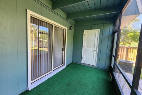 Condominio en alquiler en Gainesville, Florida, 3 dormitorios, 128.58 m2 № 2151262 - foto 8