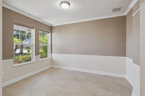 House in Clermont, Florida 4 bedrooms, 274.99 sq.m. № 2302487 - photo 16