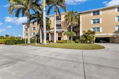 Condo in Punta Gorda, Florida, 3 bedrooms  № 2166304 - photo 7