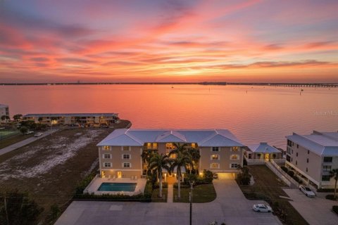 Condo in Punta Gorda, Florida, 3 bedrooms  № 2166304