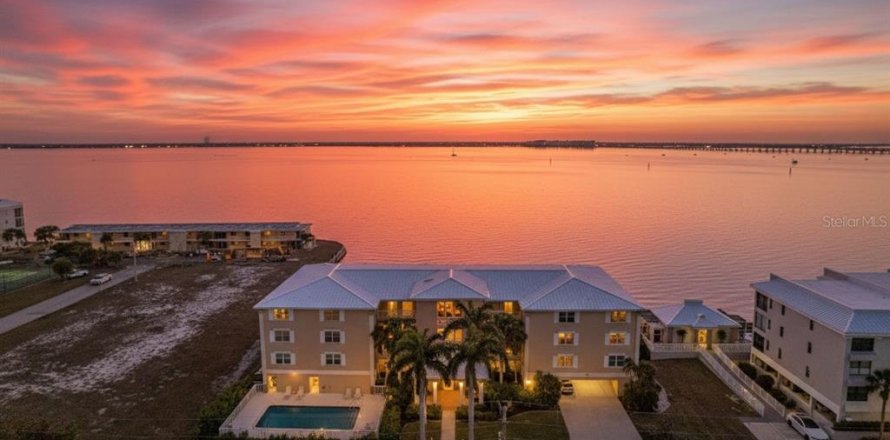Condo in Punta Gorda, Florida, 3 bedrooms  № 2166304