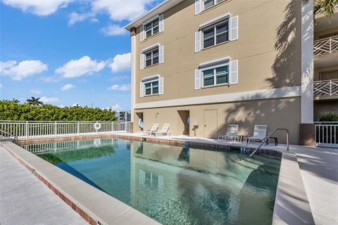 Condo in Punta Gorda, Florida, 3 bedrooms  № 2166304 - photo 11