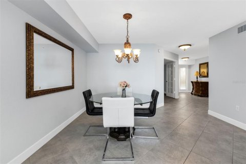Condo in Punta Gorda, Florida, 3 bedrooms  № 2166304 - photo 9