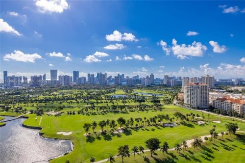 Condominio en venta en Aventura, Florida, 1 dormitorio, 84.82 m2 № 1865421 - foto 2