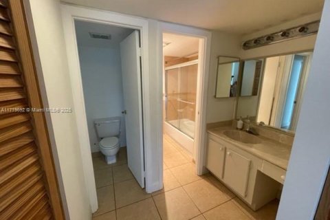 Condominio en venta en Aventura, Florida, 1 dormitorio, 84.82 m2 № 1865421 - foto 21