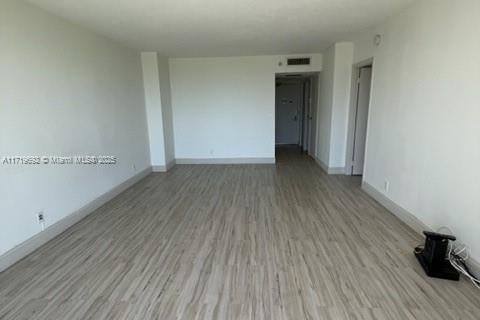Condominio en venta en Aventura, Florida, 1 dormitorio, 84.82 m2 № 1865421 - foto 4