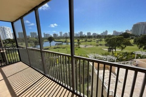 Condominio en venta en Aventura, Florida, 1 dormitorio, 84.82 m2 № 1865421 - foto 19