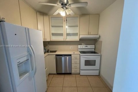 Condominio en venta en Aventura, Florida, 1 dormitorio, 84.82 m2 № 1865421 - foto 17