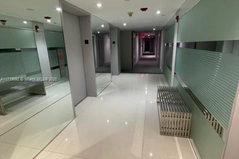 Condominio en venta en Aventura, Florida, 1 dormitorio, 84.82 m2 № 1865421 - foto 15