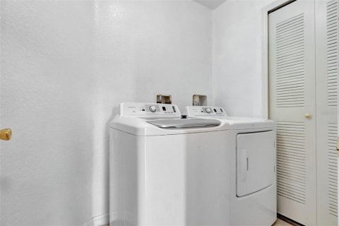 Adosado en venta en Davenport, Florida, 3 dormitorios, 137.68 m2 № 1824769 - foto 24