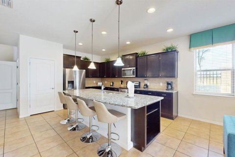 Villa ou maison à vendre à Kissimmee, Floride: 8 chambres, 375.42 m2 № 1242643 - photo 8