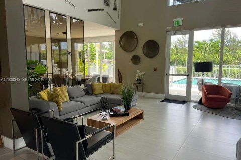 Touwnhouse à vendre à Doral, Floride: 4 chambres, 176.05 m2 № 2184253 - photo 22