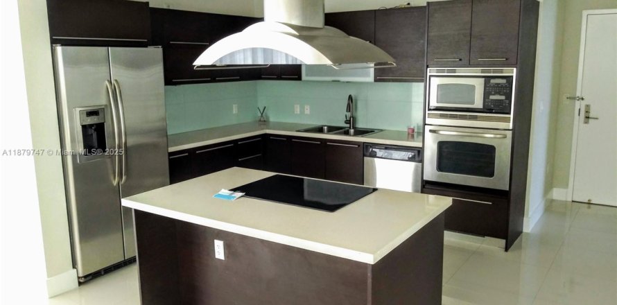 Condo à North Bay Village, Floride, 2 chambres № 1921276