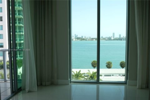 Copropriété à louer à North Bay Village, Floride: 2 chambres, 100.89 m2 № 1921276 - photo 10