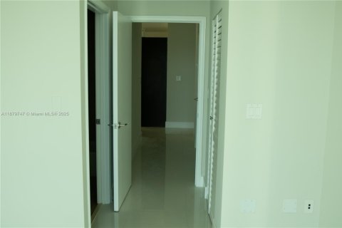 Copropriété à louer à North Bay Village, Floride: 2 chambres, 100.89 m2 № 1921276 - photo 7