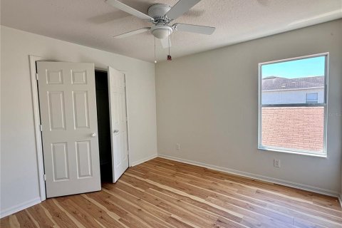 Casa en alquiler en Riverview, Florida, 4 dormitorios, 200.11 m2 № 2103382 - foto 13