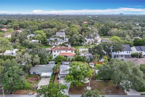 Villa ou maison à vendre à Tampa, Floride: 4 chambres, 237.83 m2 № 1776899 - photo 2