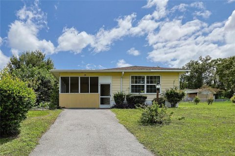 House in Ocala, Florida 3 bedrooms, 114.08 sq.m. № 1914260 - photo 2