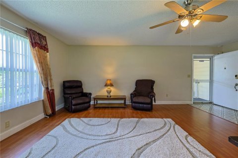 House in Ocala, Florida 3 bedrooms, 114.08 sq.m. № 1914260 - photo 8