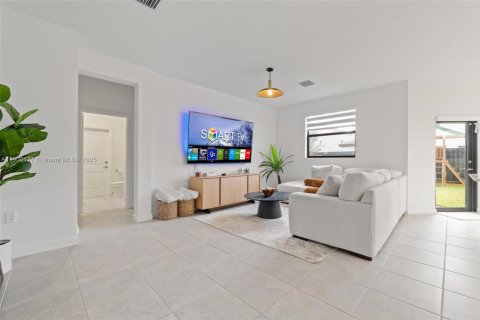 Купить виллу или дом в Майами, Флорида 5 спален, 302.12м2, № 1952372 - фото 11