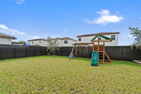 Купить виллу или дом в Майами, Флорида 5 спален, 302.12м2, № 1952372 - фото 23