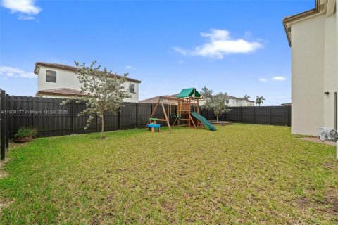 Купить виллу или дом в Майами, Флорида 5 спален, 302.12м2, № 1952372 - фото 24