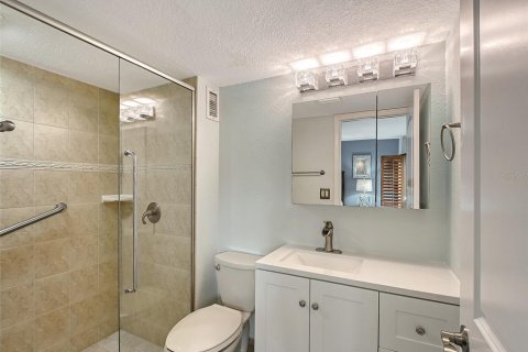 Condo in Sarasota, Florida, 2 bedrooms  № 1780355 - photo 10