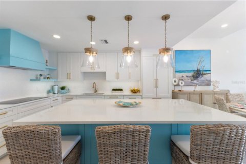 Condo in Sarasota, Florida, 2 bedrooms  № 2238667 - photo 17