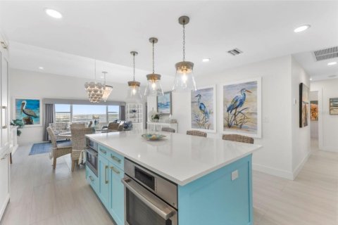 Condo in Sarasota, Florida, 2 bedrooms  № 2238667 - photo 16