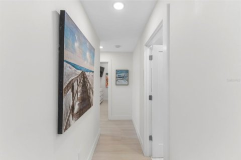 Condo in Sarasota, Florida, 2 bedrooms  № 2238667 - photo 6