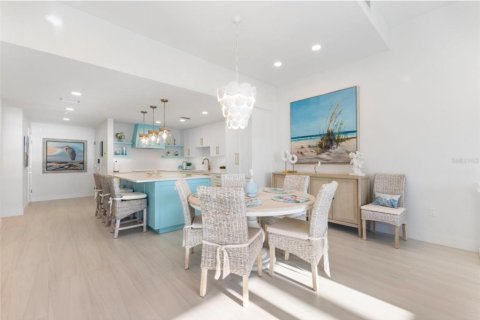 Condo in Sarasota, Florida, 2 bedrooms  № 2238667 - photo 21