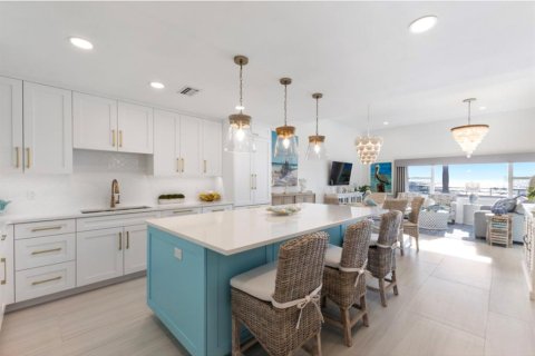 Condo in Sarasota, Florida, 2 bedrooms  № 2238667 - photo 18