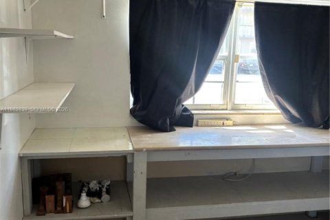 Villa ou maison à vendre à Hallandale Beach, Floride: 2 chambres, 98.1 m2 № 2049835 - photo 16