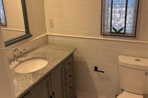 Villa ou maison à vendre à Hallandale Beach, Floride: 2 chambres, 98.1 m2 № 2049835 - photo 21