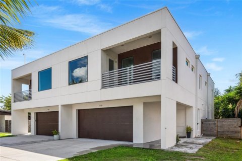 Apartamento en alquiler en Cape Canaveral, Florida, 3 dormitorios, 204.38 m2 № 1912395 - foto 2