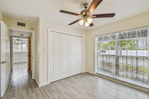 Condominio en alquiler en Tampa, Florida, 2 dormitorios, 79.71 m2 № 1904152 - foto 18