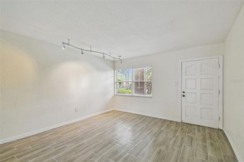 Condominio en alquiler en Tampa, Florida, 2 dormitorios, 79.71 m2 № 1904152 - foto 16