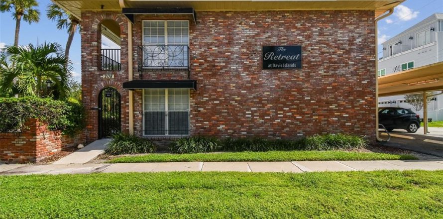 Condominio en Tampa, Florida, 2 dormitorios № 1904152