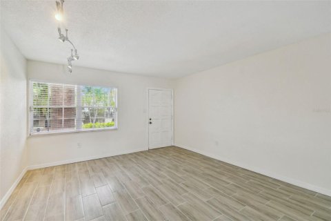 Condominio en alquiler en Tampa, Florida, 2 dormitorios, 79.71 m2 № 1904152 - foto 14