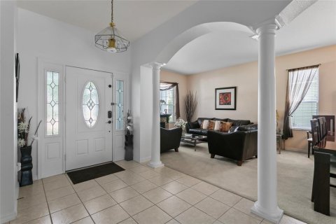 House in Davenport, Florida 5 bedrooms, 299.24 sq.m. № 1874095 - photo 6