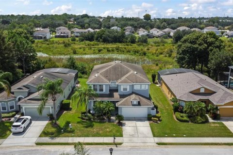 House in Davenport, Florida 5 bedrooms, 299.24 sq.m. № 1874095 - photo 26