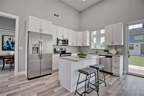 House in Avon Park, Florida 3 bedrooms, 141.58 sq.m. № 1637038 - photo 5