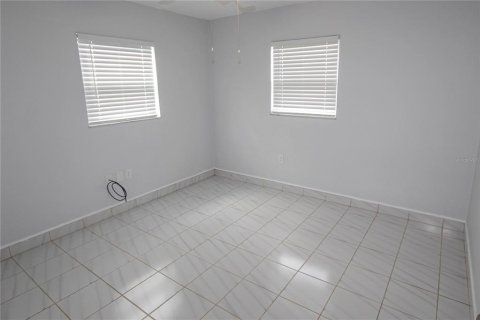 House in Dunedin, Florida 3 bedrooms, 146.14 sq.m. № 1615594 - photo 12