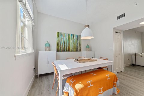 Adosado en alquiler en Hallandale Beach, Florida, 3 dormitorios, 146.79 m2 № 2019590 - foto 7