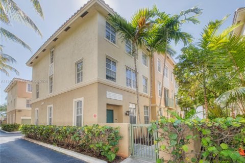 Adosado en alquiler en Hallandale Beach, Florida, 3 dormitorios, 146.79 m2 № 2019590 - foto 22